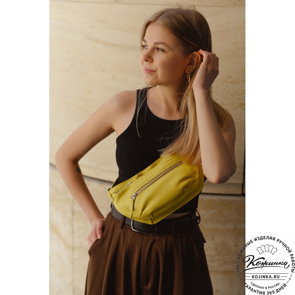  Кожаная сумка на пояс "Рики" (красная)