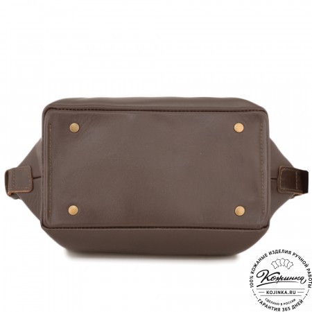 Женская кожаная сумка "Тойс" (коричневая)